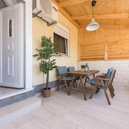 Karla Mara Ana Ivan & Jo Srima