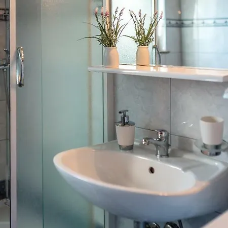 Karla Mara Ana Ivan & Jo Srima