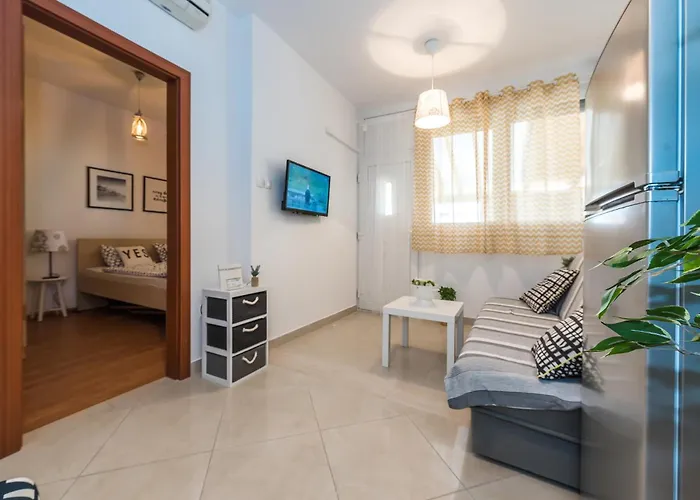 Karla Mara Ana Ivan & Jo Apartman